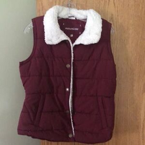 Women’s puffer vest size medium